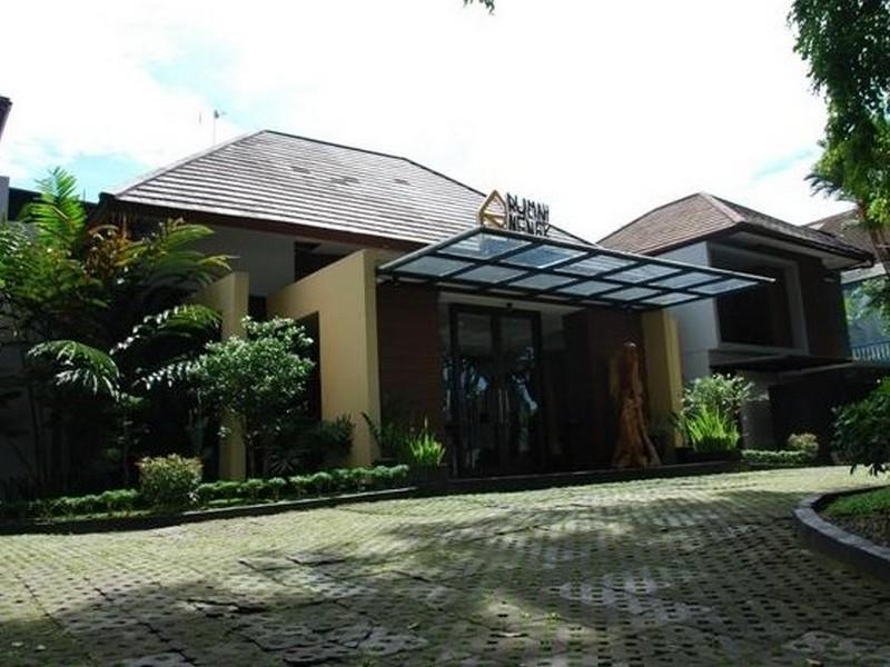 Rumah Nenek Hotel And Restaurant 파당 외부 사진