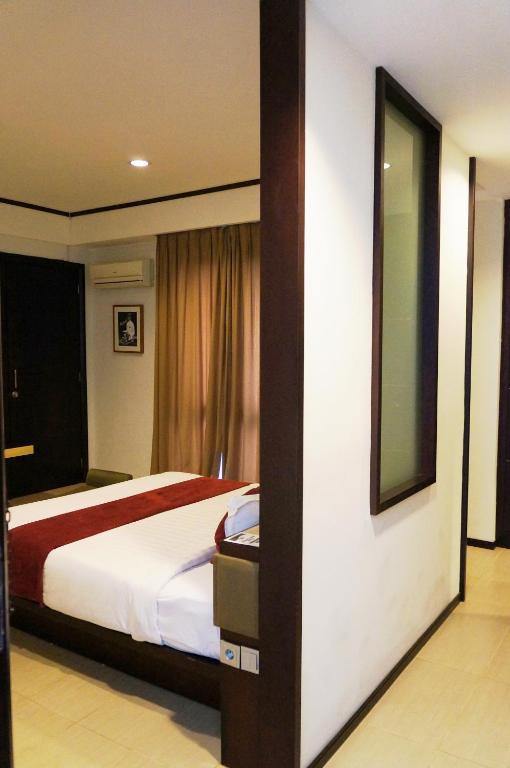 Rumah Nenek Hotel And Restaurant 파당 객실 사진