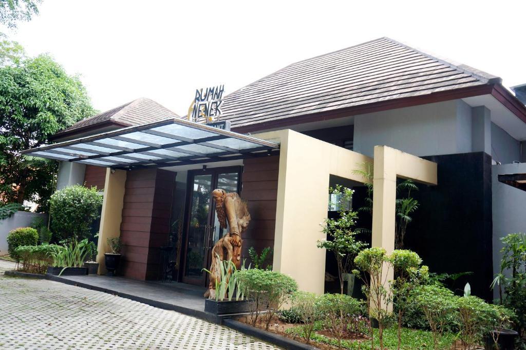 Rumah Nenek Hotel And Restaurant 파당 객실 사진