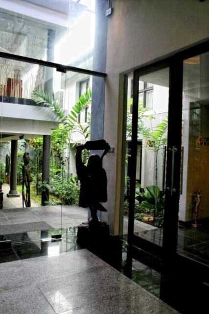 Rumah Nenek Hotel And Restaurant 파당 외부 사진